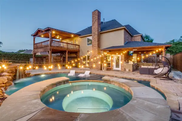 4009 Crestwood Drive, Carrollton, TX 75007