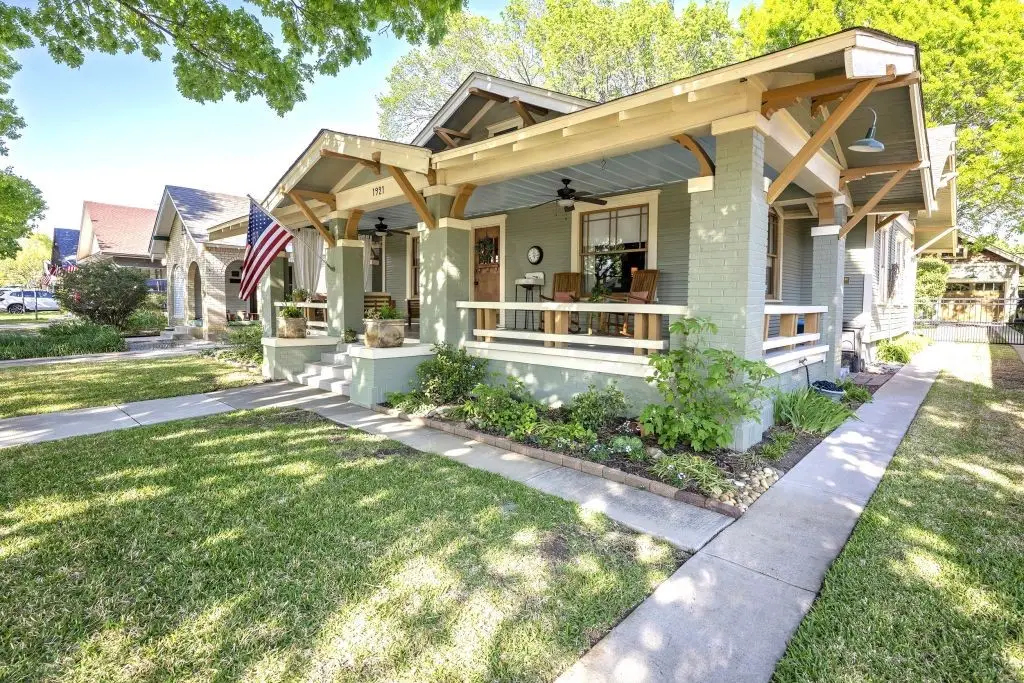 1921 5th Avenue, Fort Worth, TX 76110 - #1