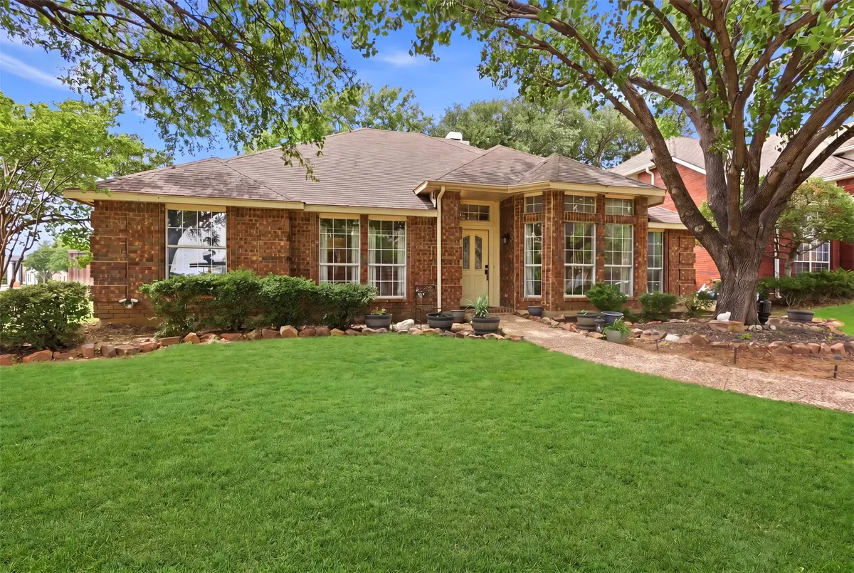 2801 Buena Vista Court, Carrollton, TX 75007 - #1