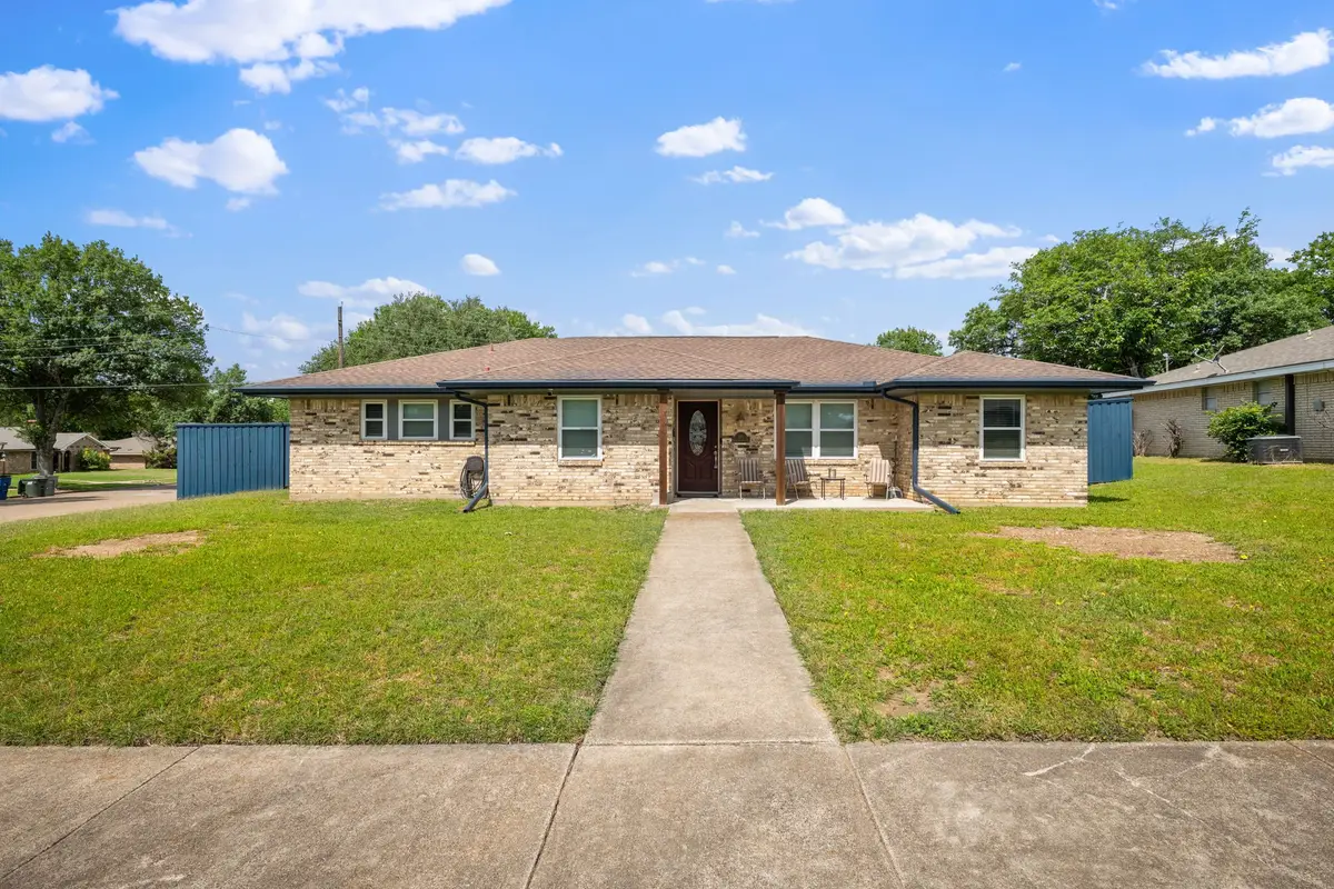 901 Lancaster Park Drive, Lancaster, TX 75146 - #1