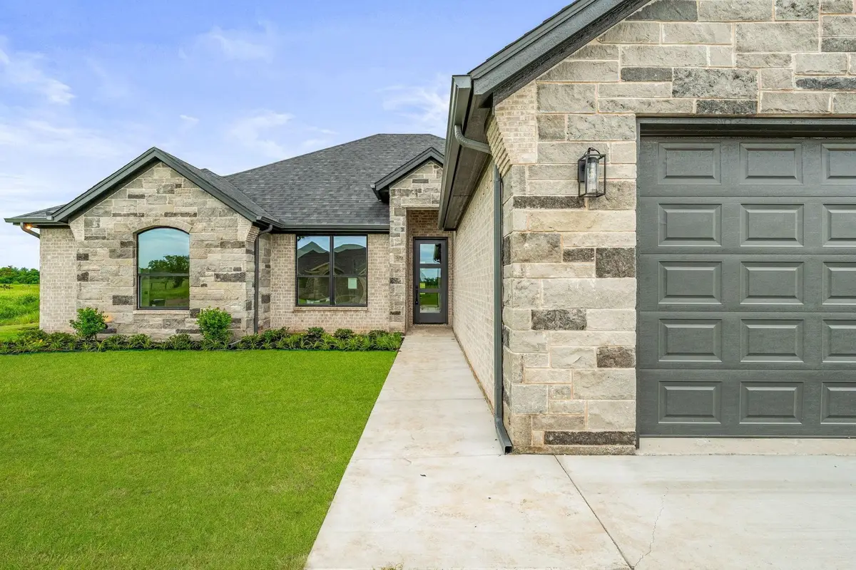 117 Eagle Court, Rainbow, TX 76077 - #1