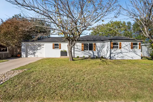 1318 W Water Street, Weatherford, TX 76086