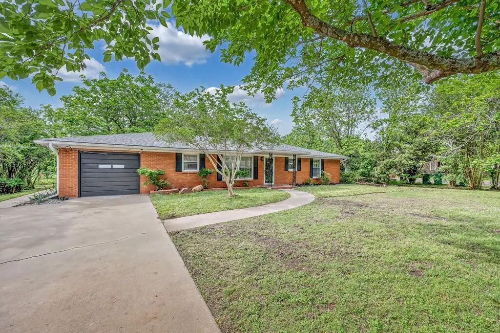 311 E Newland, Robinson, TX 76712 - #1