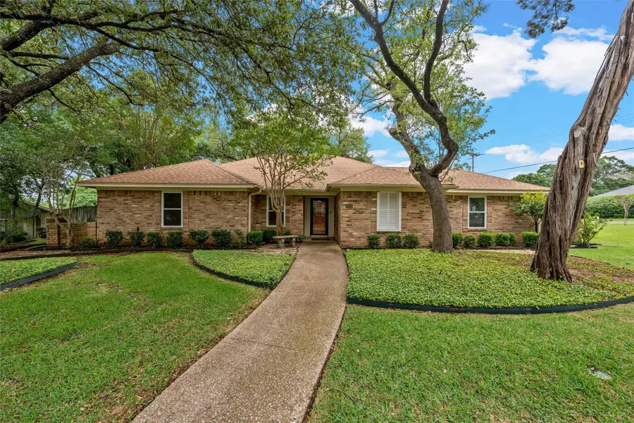 9920 Sandalwood Drive, Woodway, TX 76712 - #2