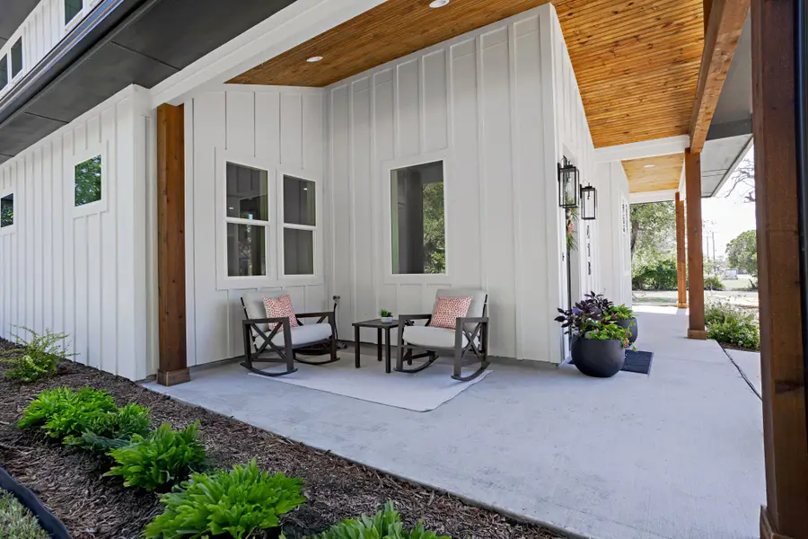 418 W 4th Street, Justin, TX 76247 - #2