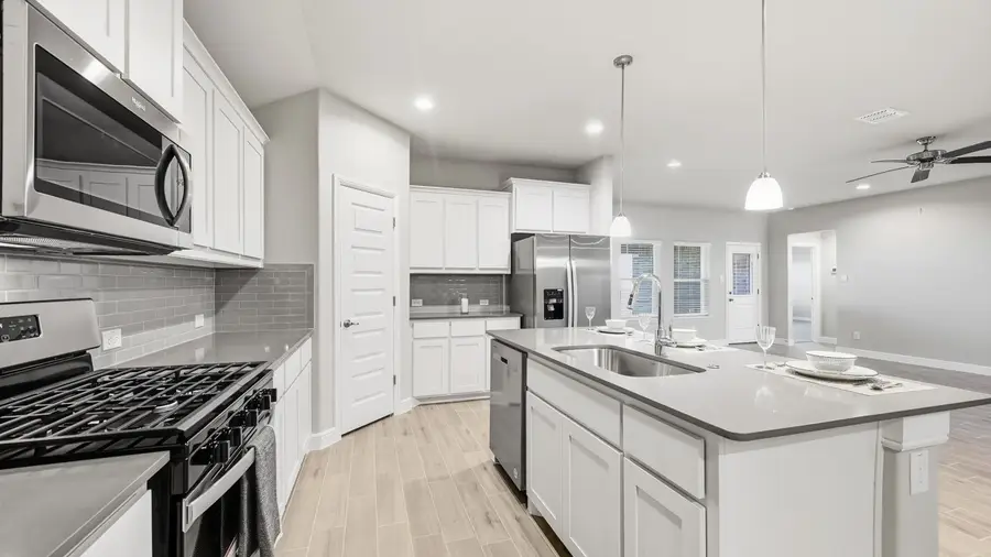 1450 Canterbury Trail, Desoto, TX 75115 - #2