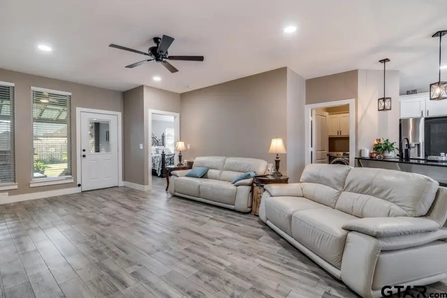 17409 Crossing Circle, Lindale, TX 75771 - #3