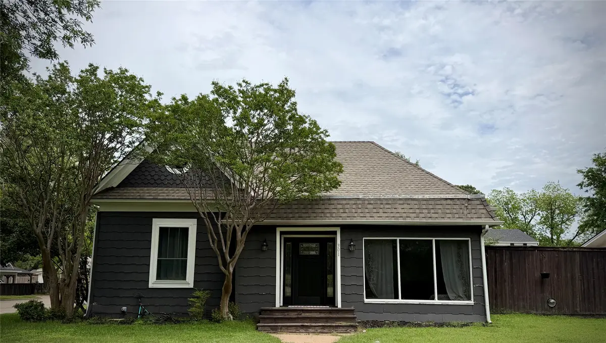 301 Forrest Avenue, Cleburne, TX 76033 - #1