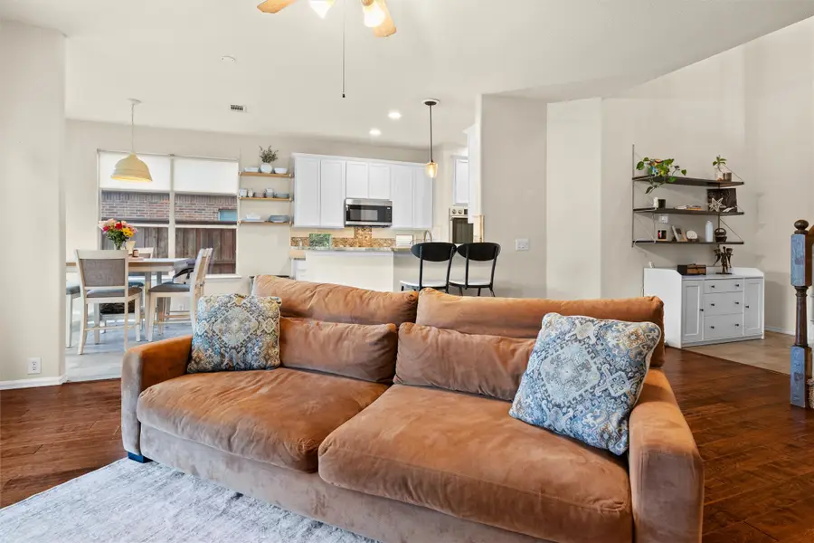 2815 S Serrano, Grand Prairie, TX 75054 - #3