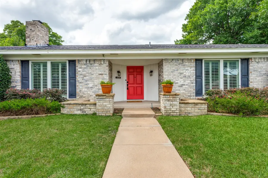 4128 Coral Circle, Benbrook, TX 76126 - #2
