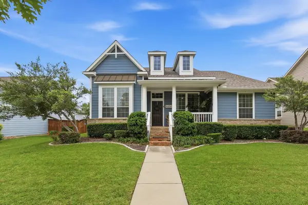 8404 Bridge Street, North Richland Hills, TX 76180