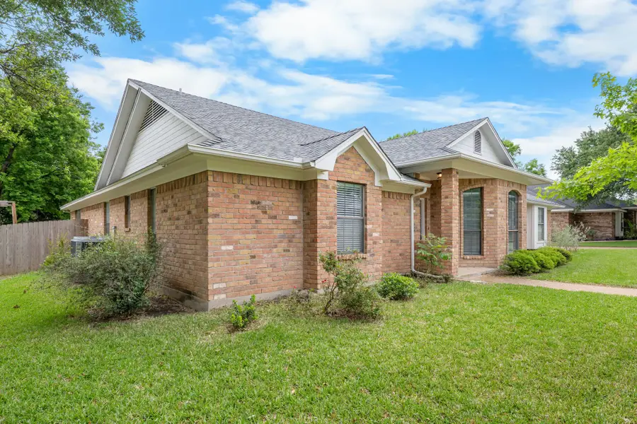 1208 Dendron Drive, Hewitt, TX 76643 - #2