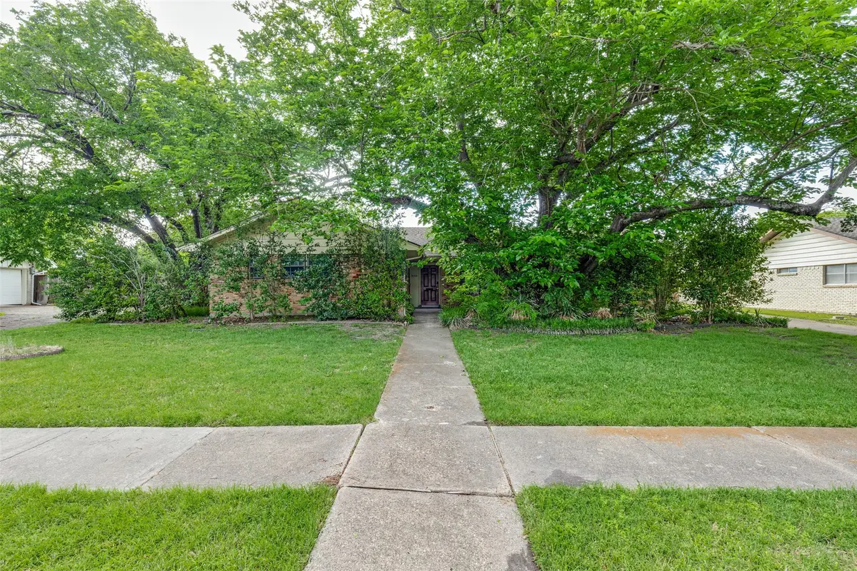 3120 Sombrero Drive, Dallas, TX 75229 - #1