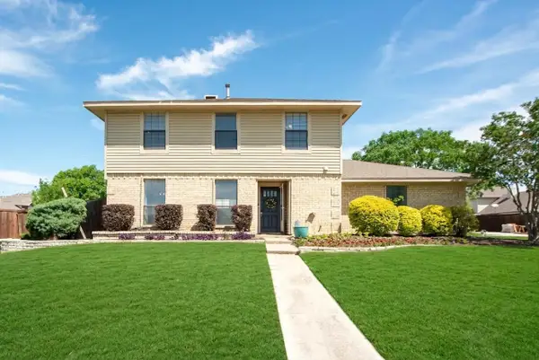 2621 Carmel Circle, Carrollton, TX 75006