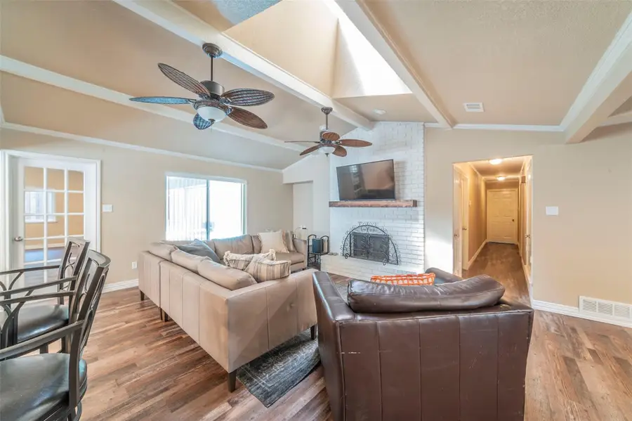 1804 Lincolnshire Drive, Bedford, TX 76021 - #3