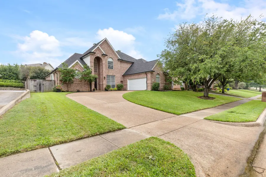 2411 Wilkes Drive, Colleyville, TX 76034 - #2