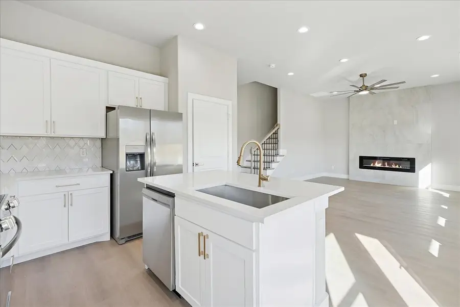 113 Church Street, Waxahachie, TX 75165 - #3