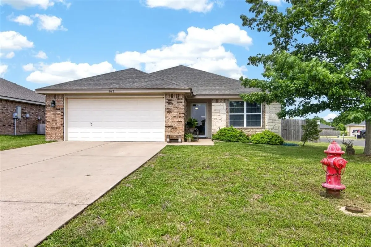 621 Apple Cross Drive, Robinson, TX 76706 - #1
