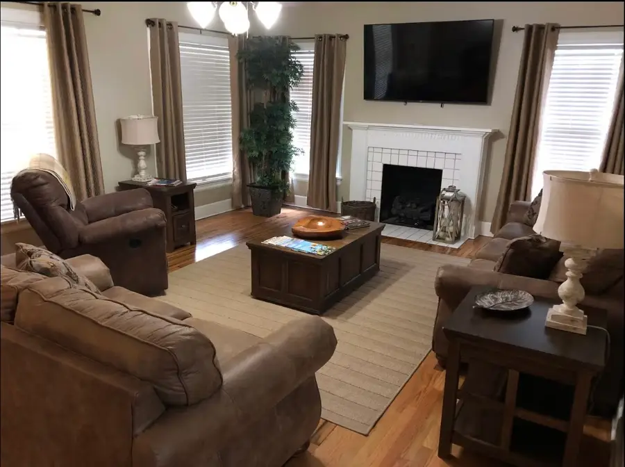 600 E Lake Street, Tyler, TX 75701 - #2