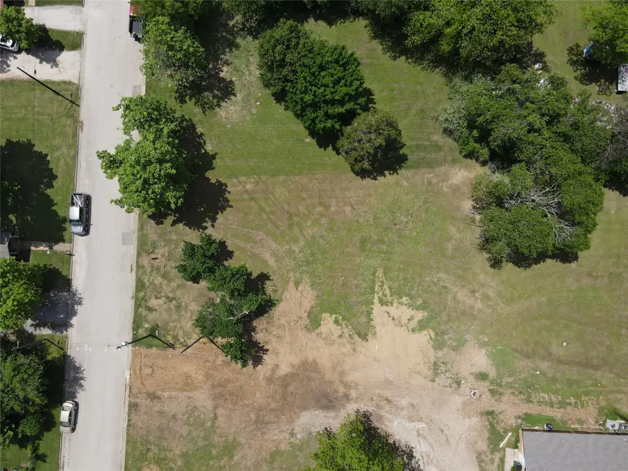 1617 Belcher Avenue, Gainesville, TX 76240 - #3