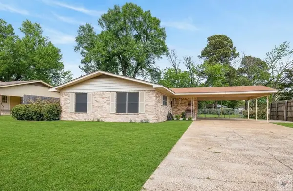 106 Hall Street, New Boston, TX 75570