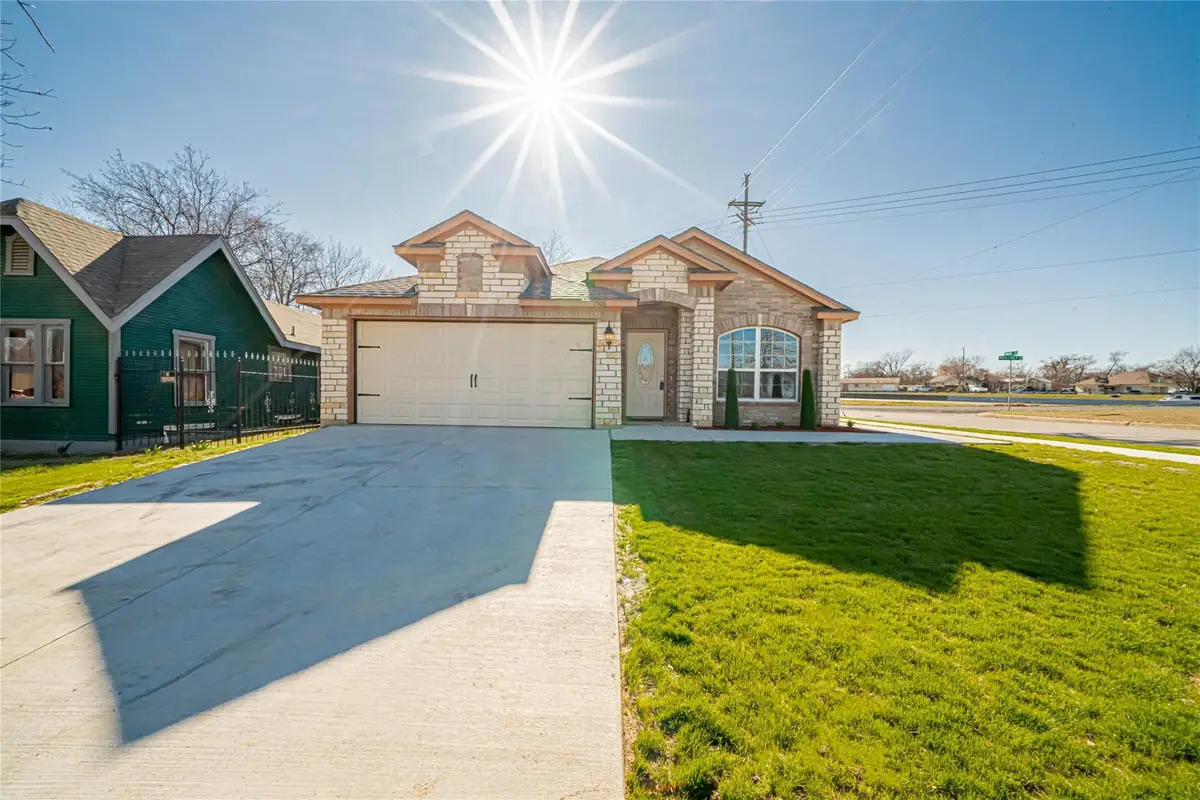 2900 Fitzhugh Avenue, Fort Worth, TX 76105 - #1