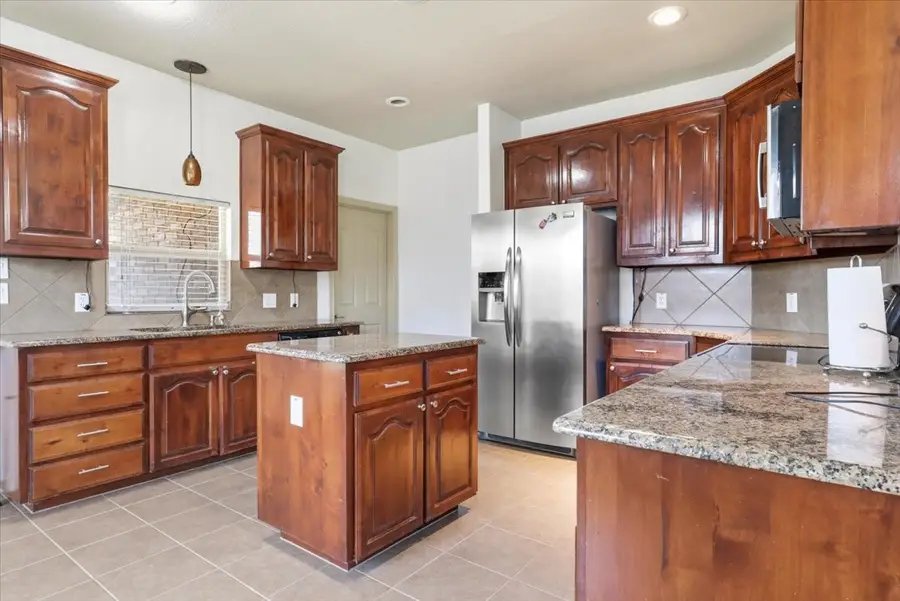 714 Bayou Drive, Glenn Heights, TX 75154 - #3