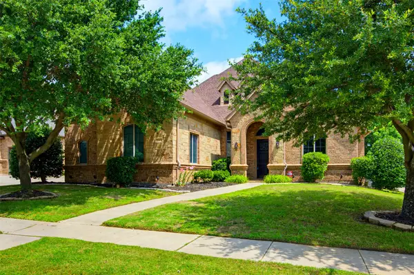 7713 Silverleaf Drive, North Richland Hills, TX 76182