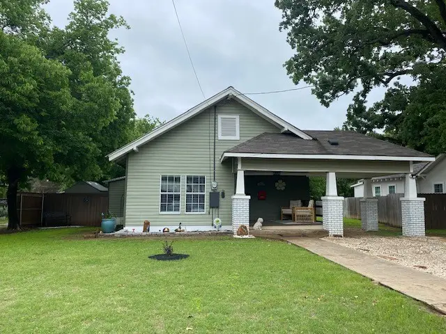 702 Ave J, Brownwood, TX 76801 - #1
