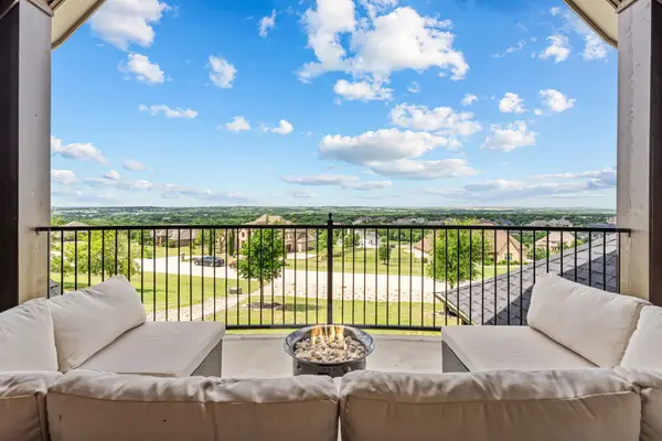 12731 Bella Roma Drive, Fort Worth, TX 76126