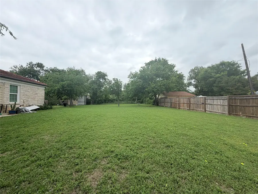 5633 Oak Grove Road N, Fort Worth, TX 76134 - #3