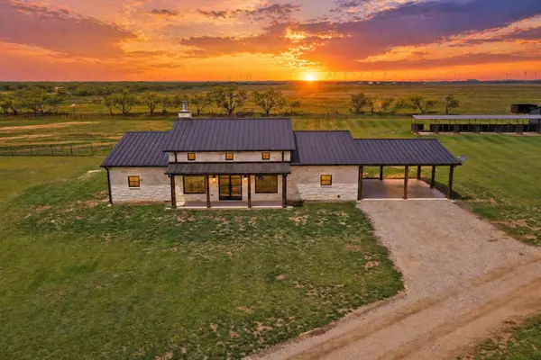 6384 Us Hwy 281 S, Jacksboro, TX 76458