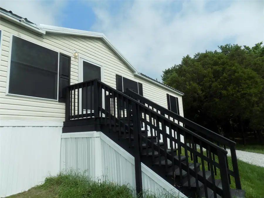 203 S Ridgeview Court, Azle, TX 76020 - #2