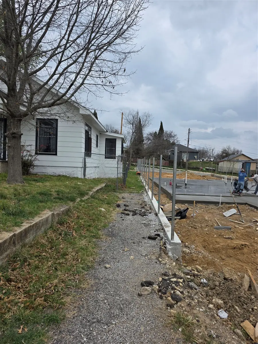 2124 21st Street, Fort Worth, TX 76164 - #3