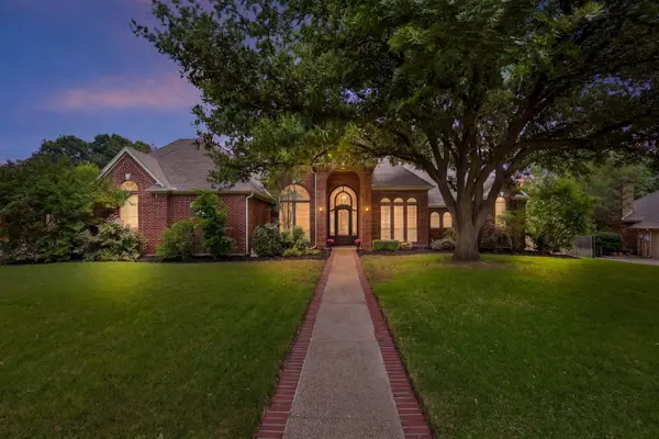 909 Chimney Hill Trail, Southlake, TX 76092