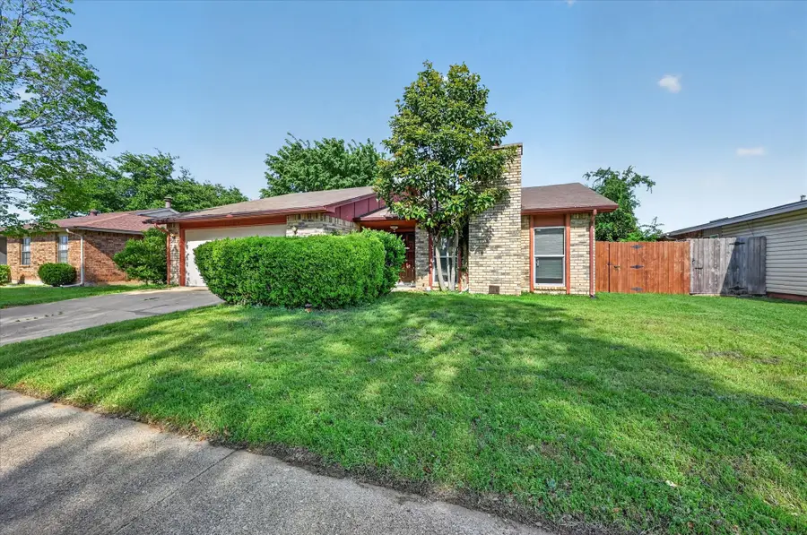 2705 Treeview Drive, Arlington, TX 76016 - #2