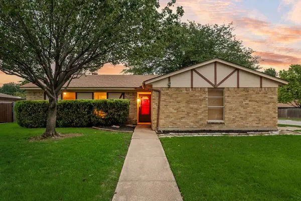 5929 Robin Drive, Watauga, TX 76148