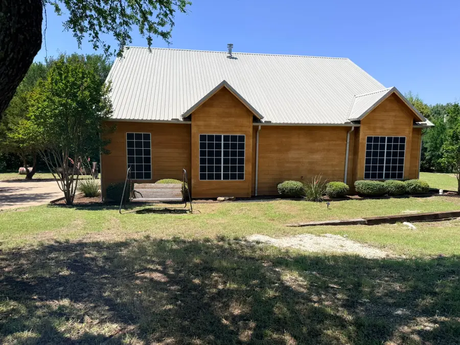 305 Twin Lakes Drive, Waxahachie, TX 75165 - #2