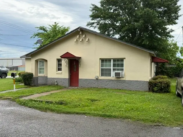 302 E 11th Street, Mount Pleasant, TX 75455 - #2