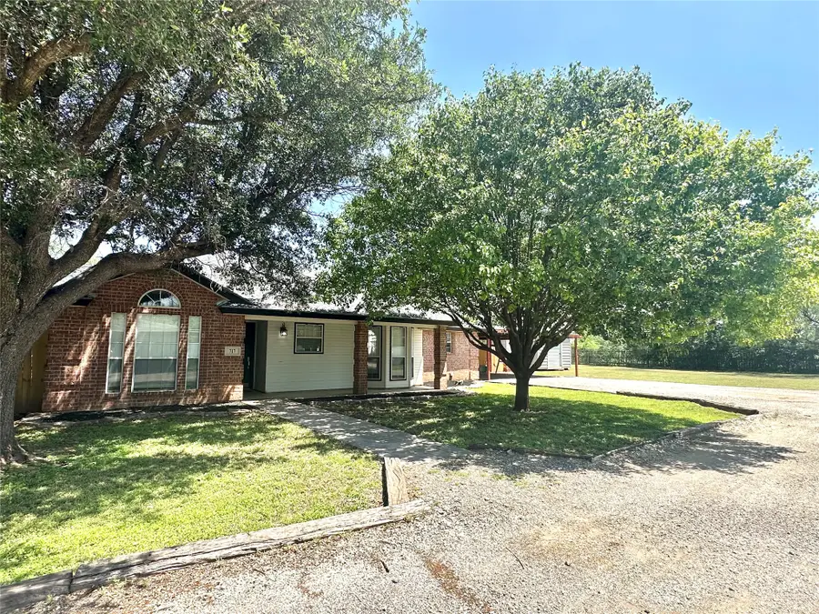 717 Groves Road, Tuscola, TX 79562 - #2
