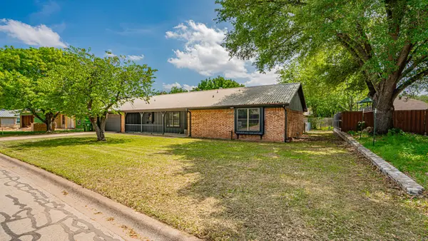 113 Wheeler Street, Glen Rose, TX 76043
