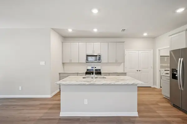 3523 Bridgeport Drive, Farmersville, TX 75442