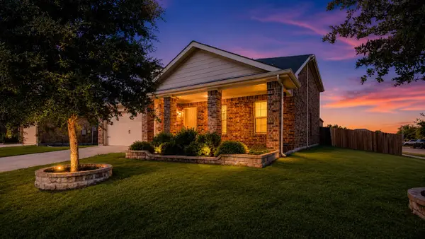 2000 Grimes Drive, Forney, TX 75126