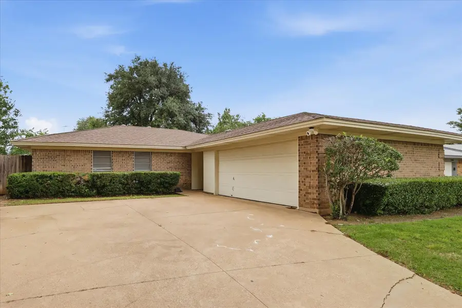 7208 Misty Meadow Drive S, Fort Worth, TX 76133 - #3