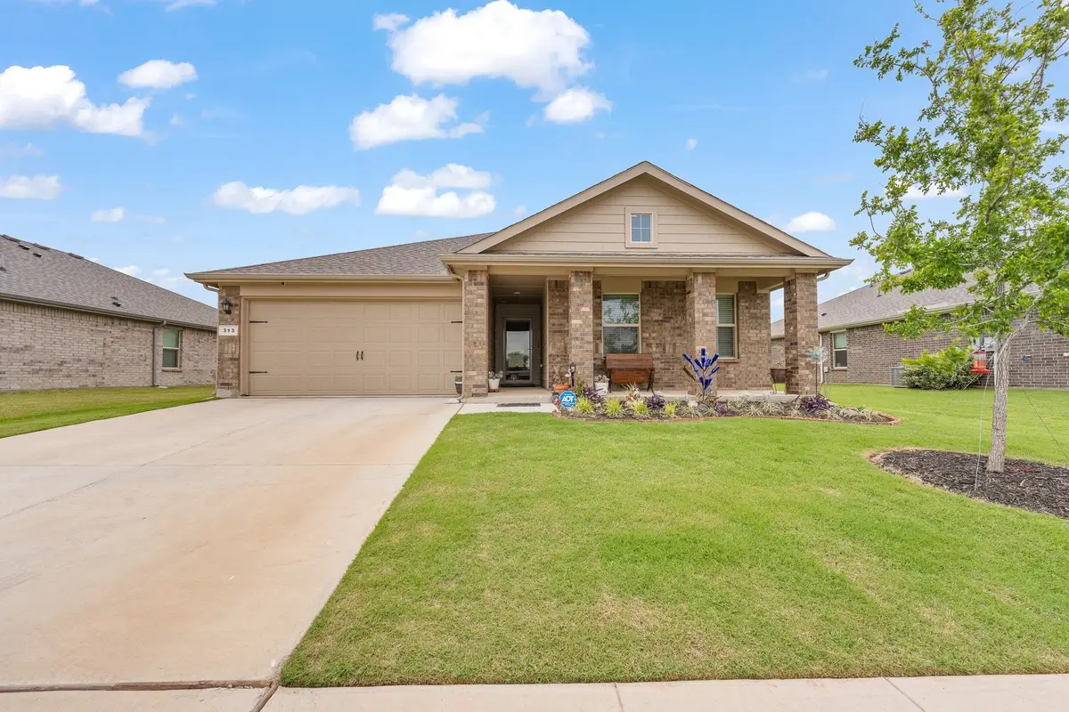 313 Crestridge Drive N, Cleburne, TX 76033 - #1