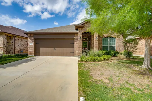 5220 Sugarcane Lane, Fort Worth, TX 76179