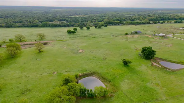 3061 Turkey Creek Road, Sunset, TX 76270