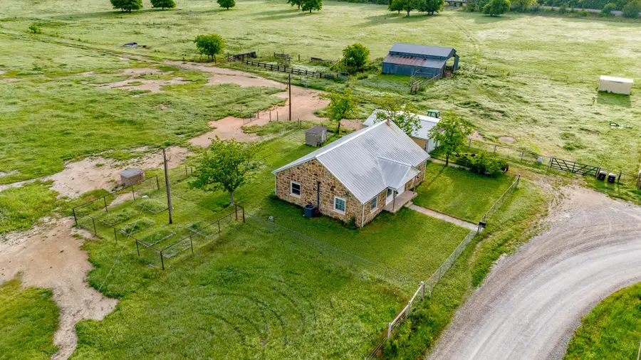 3061 Turkey Creek Road, Sunset, TX 76270 - #3