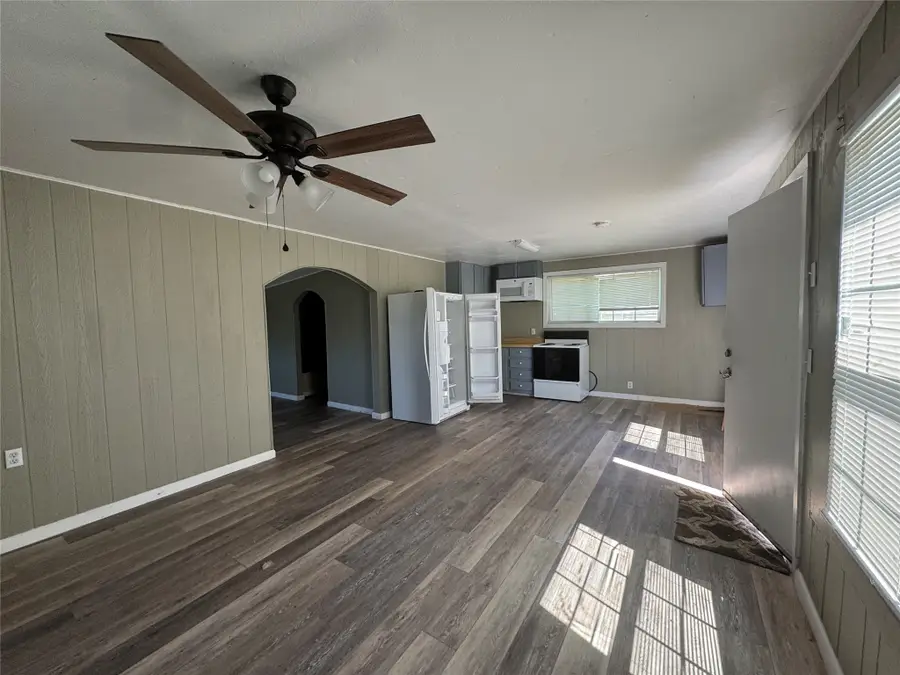 202 W Tarrant Street, Cumby, TX 75433 - #3