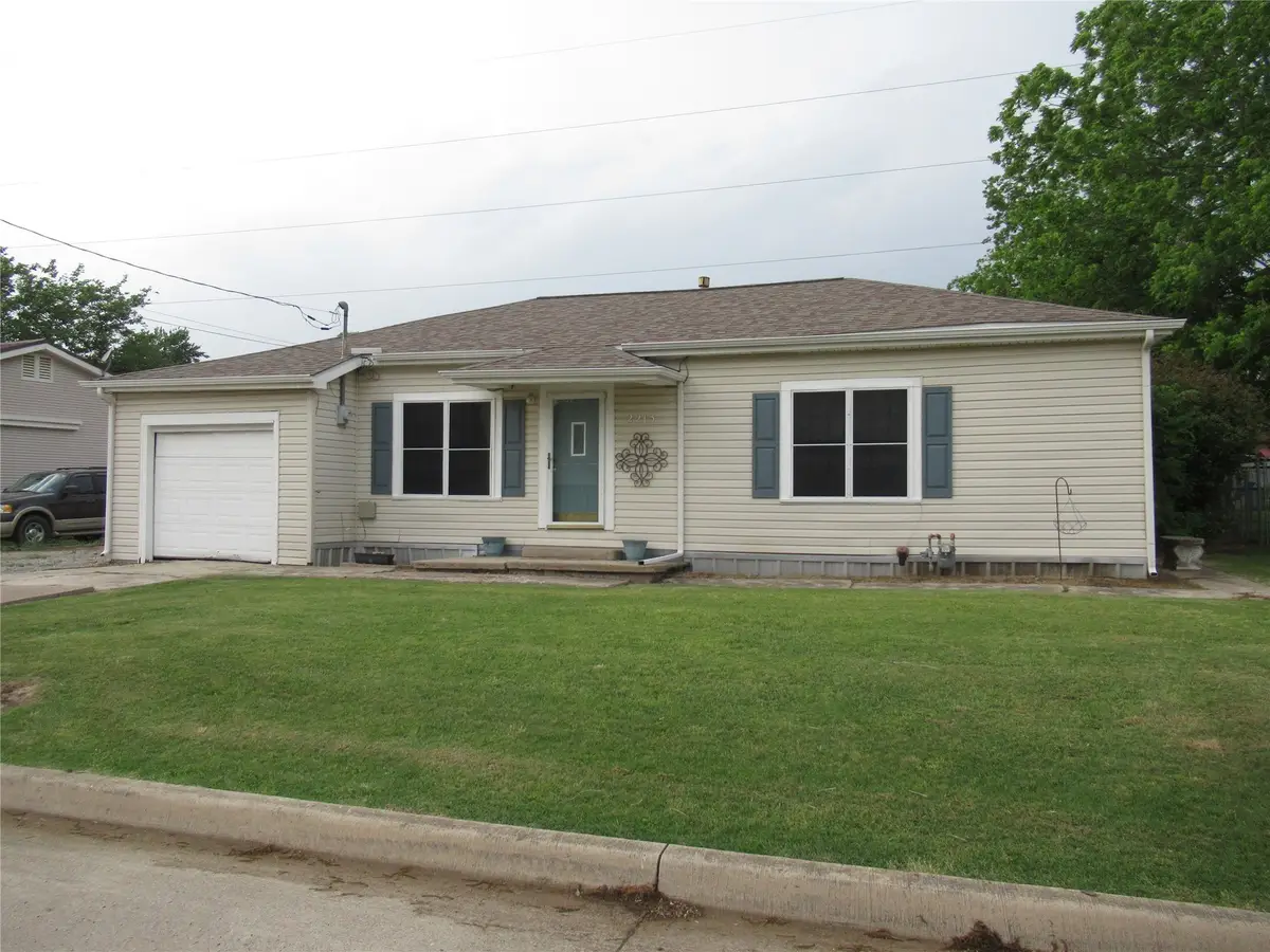 2213 Greenville Street, Caddo Mills, TX 75135 - #1